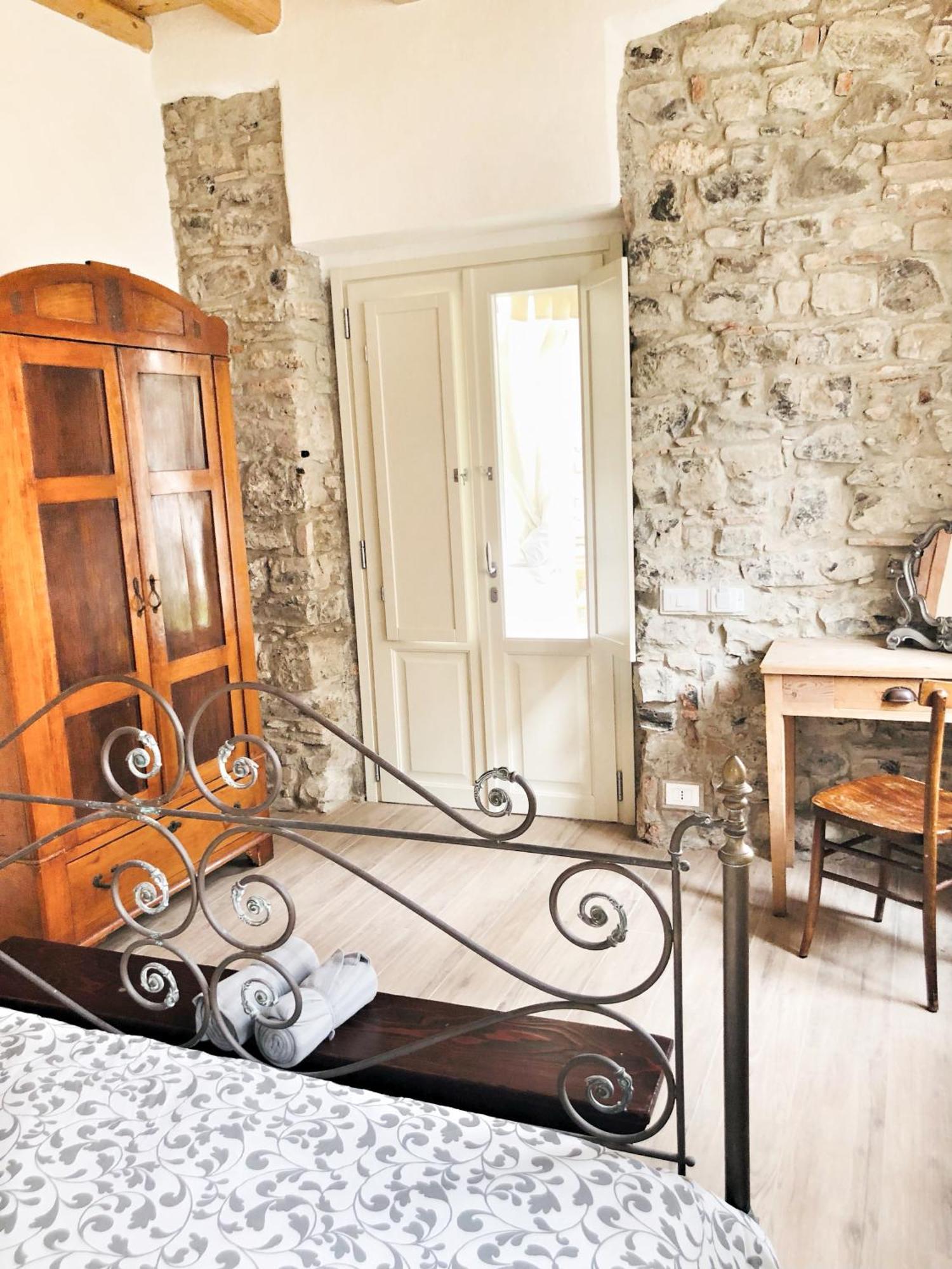 Casa Barteei Bed & Breakfast Monte Isola Bagian luar foto