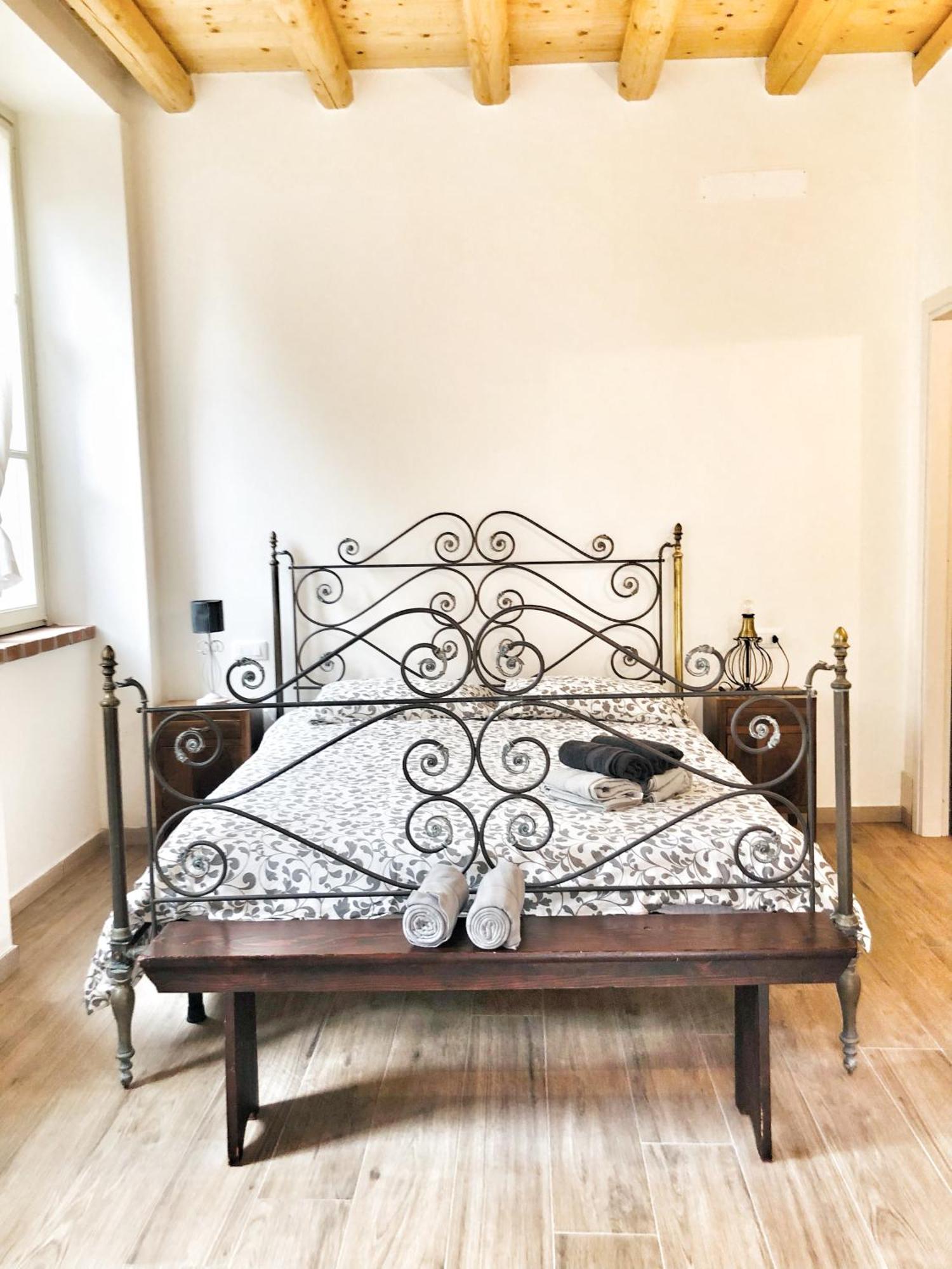 Casa Barteei Bed & Breakfast Monte Isola Bagian luar foto