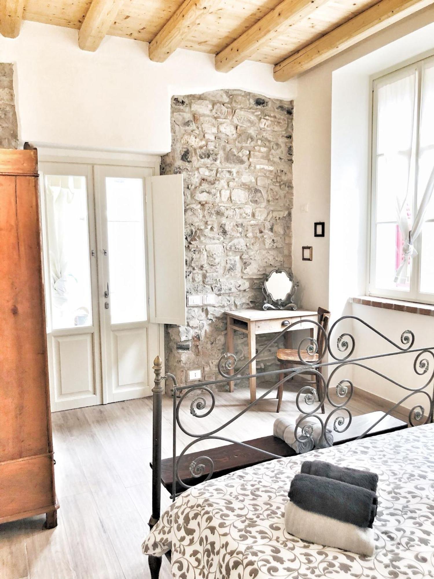 Casa Barteei Bed & Breakfast Monte Isola Bagian luar foto